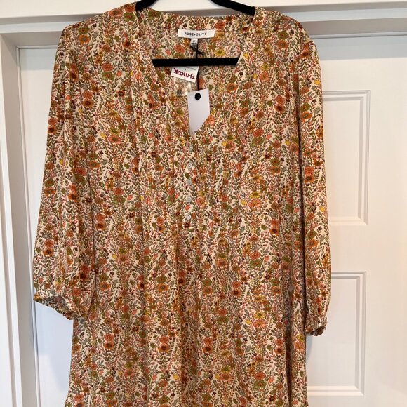 NWT Rose + Olive Floral Tunic Blouse V-Neck 2X Cream Peach Burgundy - Picture 2 of 8